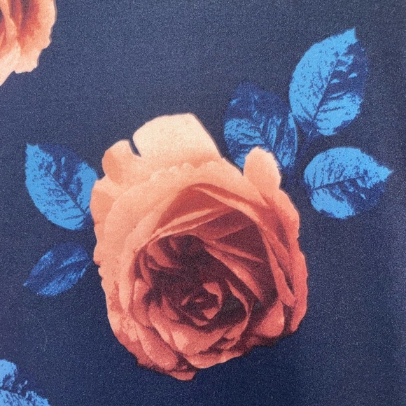 BNWOT Floral Boutique shirt; Never worn - Picture 4 of 6